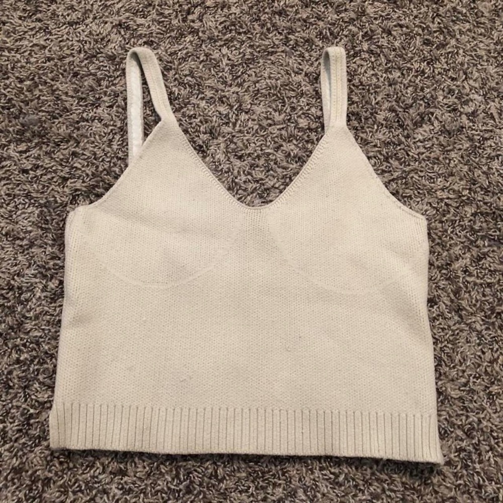Size M Zara cream top